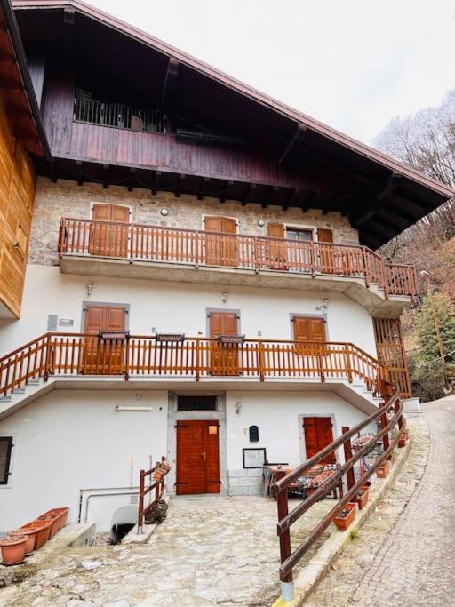 Casa Mario Appartement Riva del Garda Buitenkant foto